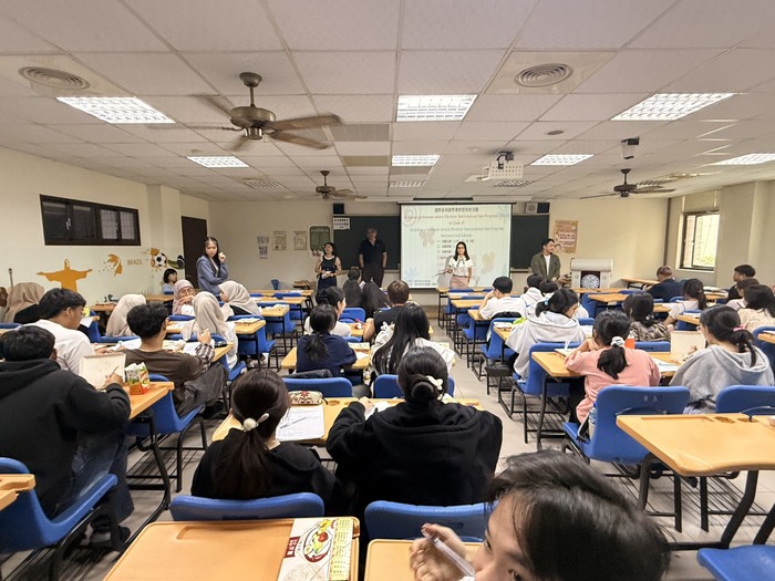 國際長與國際專修部有約圖片