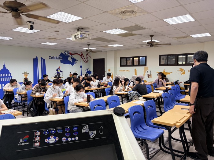國際長與國際專修部有約圖片