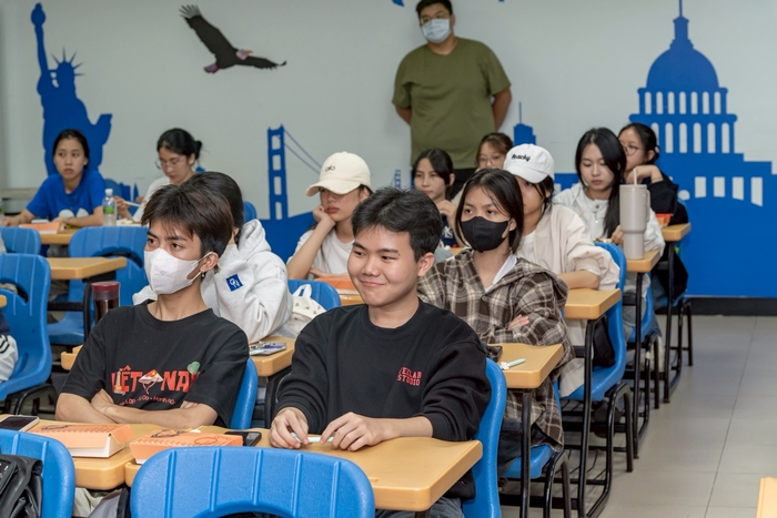 國際專修部大學銜接座談會圖片